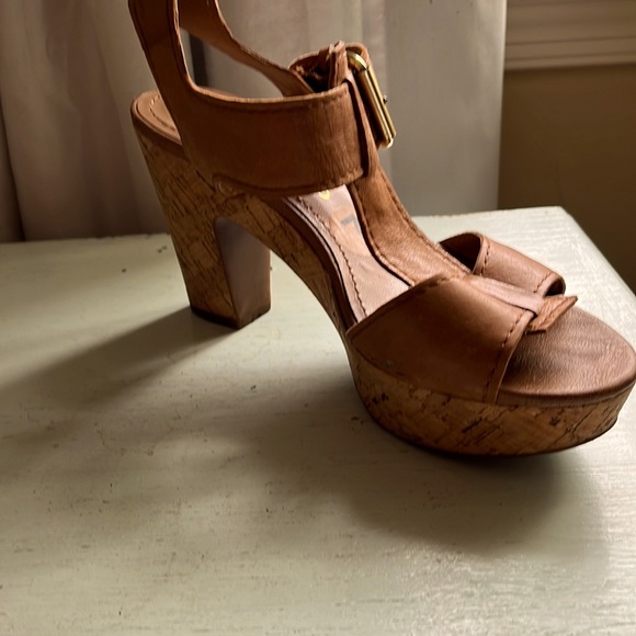 Used 2 times like new 3 “ heel - Picture 1 of 4